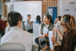 image of alumni at a networking event