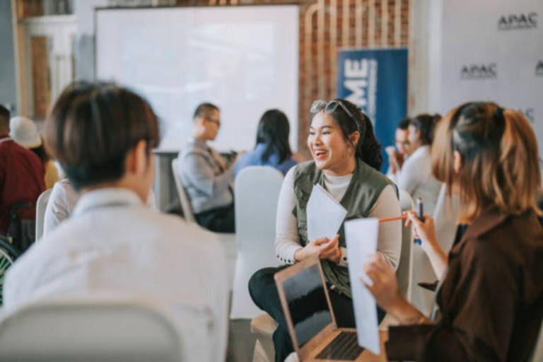 image of alumni at a networking event